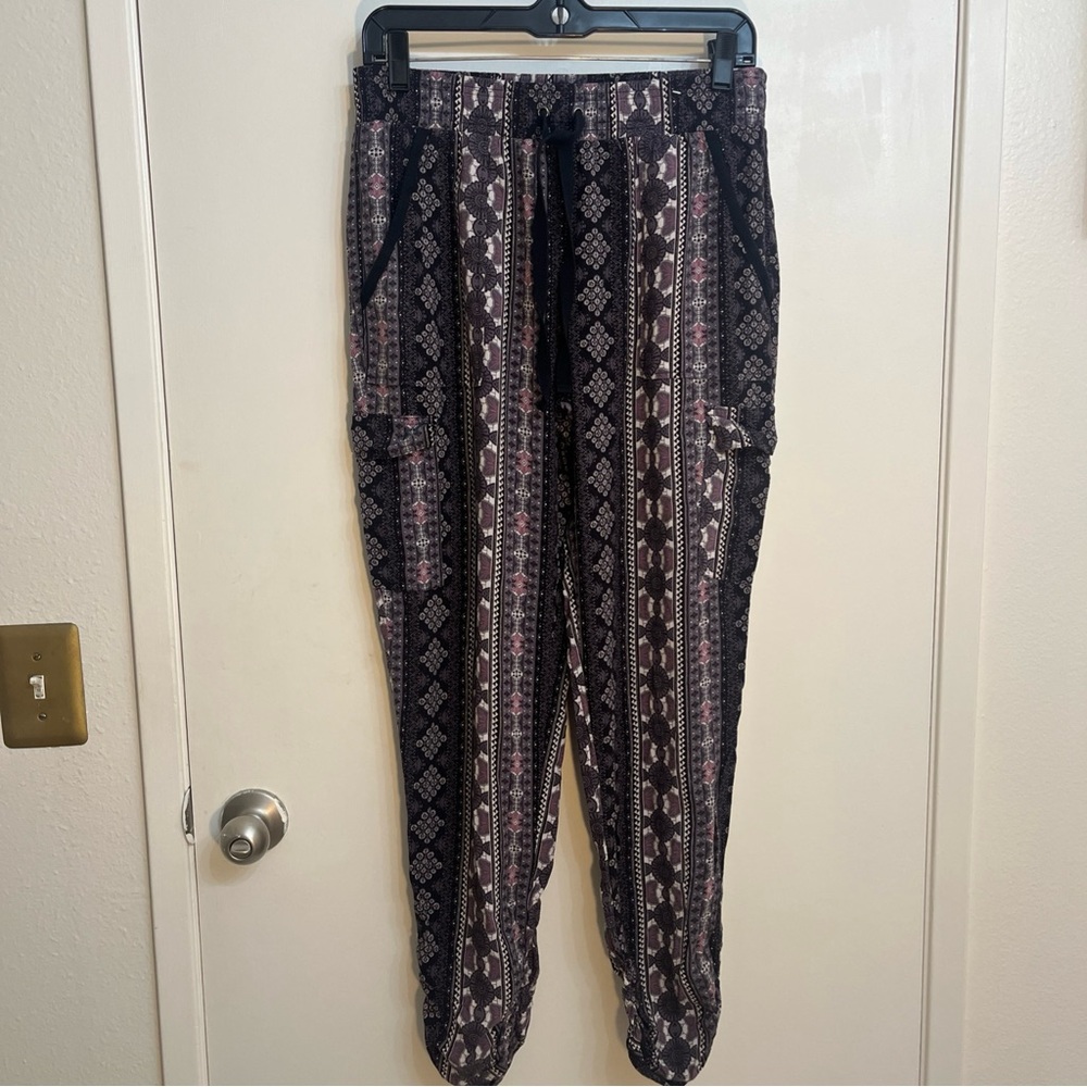Hippie Rose Black and Pink Patterned Pants